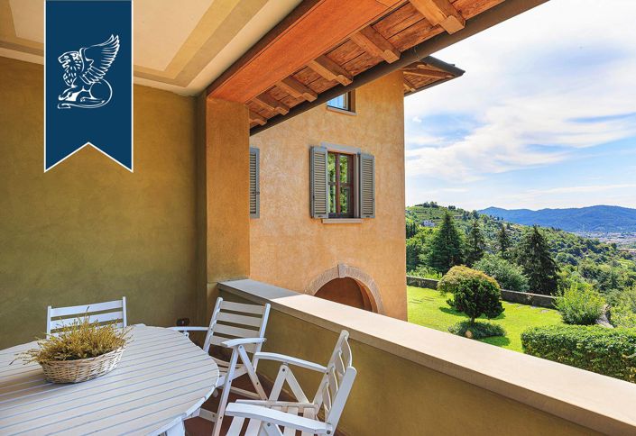 Image No.35-9 Bed Villa for sale