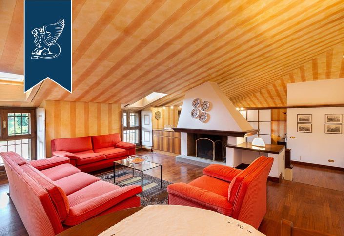 Image No.38-9 Bed Villa for sale