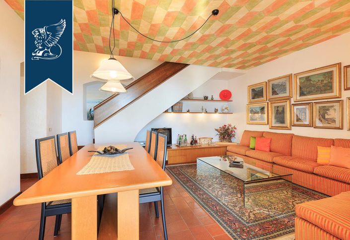 Image No.42-9 Bed Villa for sale