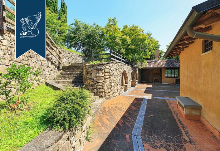 Image No.56-9 Bed Villa for sale