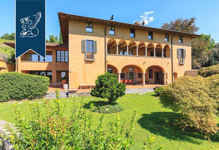 Image No.7-9 Bed Villa for sale