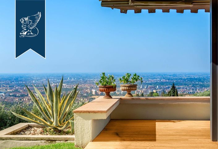 Image No.15-5 Bed Villa for sale