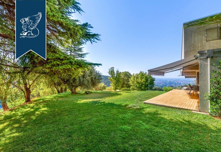 Image No.18-5 Bed Villa for sale