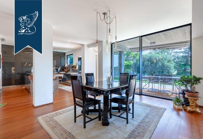 Image No.28-5 Bed Villa for sale