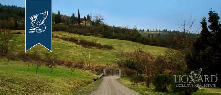 Image No.5-2 Bed Country House for sale