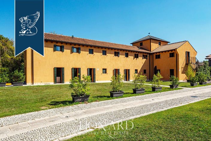 Image No.27-8 Bed Villa for sale