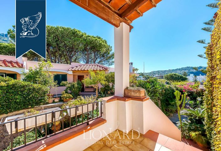 Image No.27-33 Bed Hotel for sale