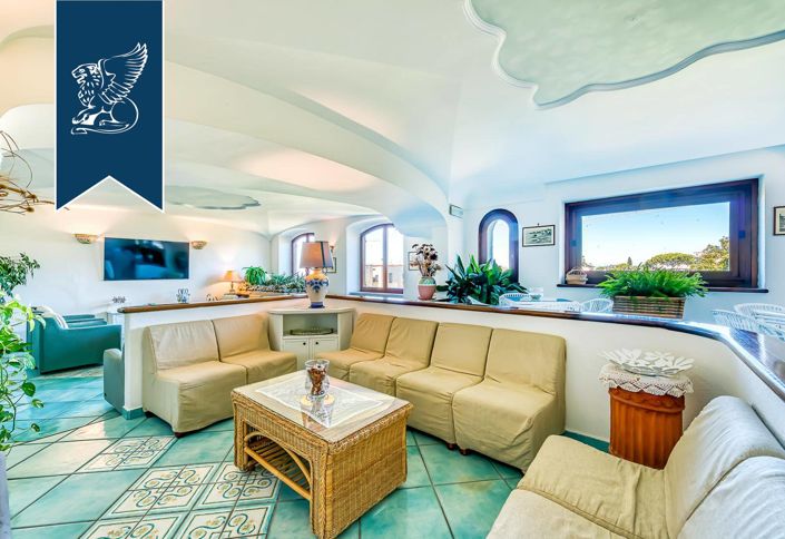 Image No.40-33 Bed Hotel for sale