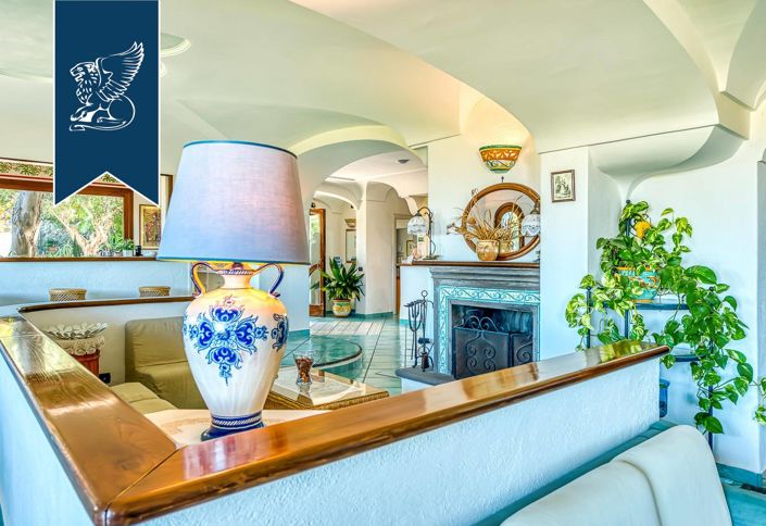 Image No.41-33 Bed Hotel for sale