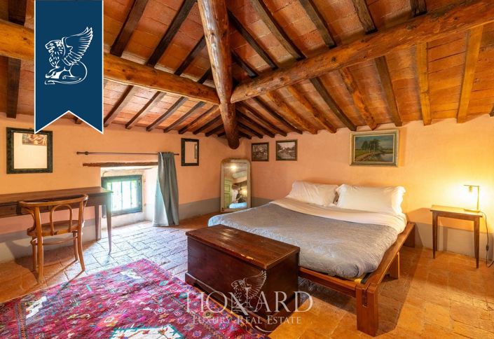 Image No.17-13 Bed Villa for sale