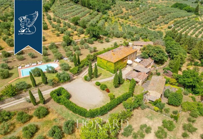 Image No.2-13 Bed Villa for sale