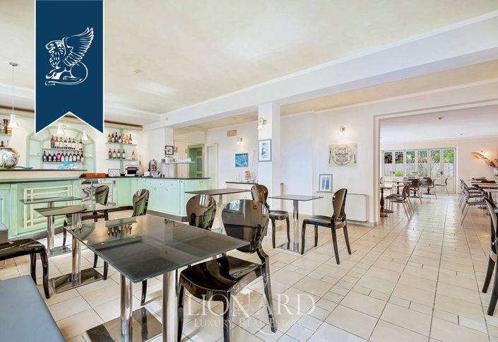 Image No.11-18 Bed Hotel for sale