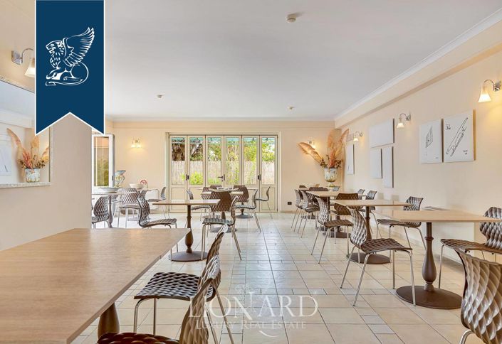 Image No.6-18 Bed Hotel for sale