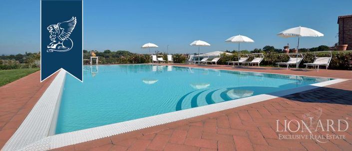 Image No.16-9 Bed Villa for sale