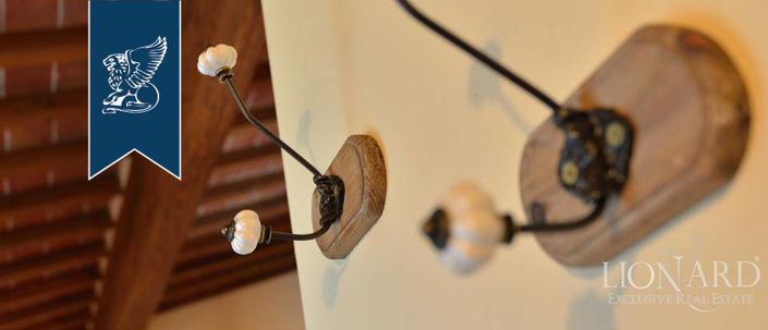 Image No.32-9 Bed Villa for sale