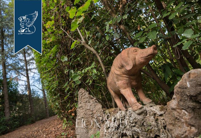 Image No.27-12 Bed Villa for sale