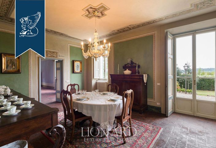 Image No.39-12 Bed Villa for sale