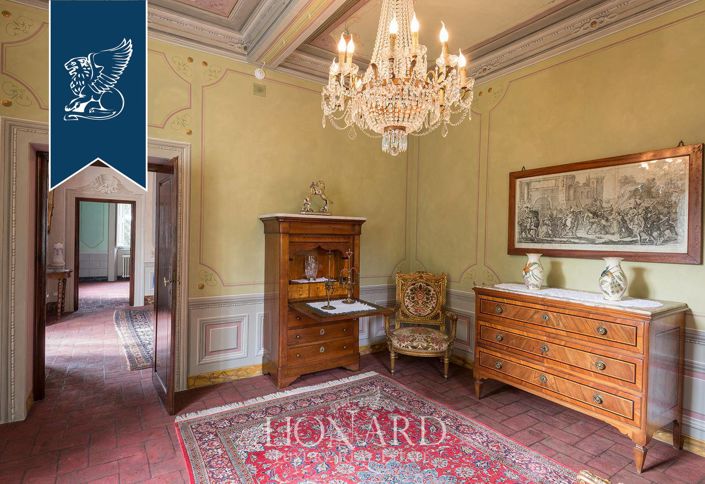 Image No.48-12 Bed Villa for sale