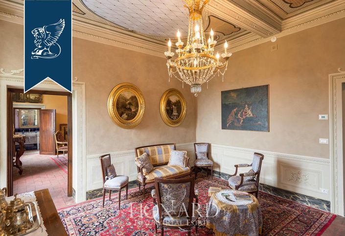 Image No.51-12 Bed Villa for sale