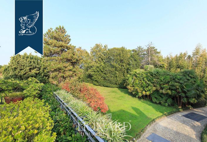 Image No.20-27 Bed Villa for sale