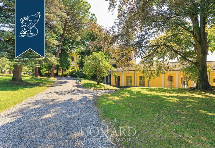 Image No.7-7 Bed Villa for sale