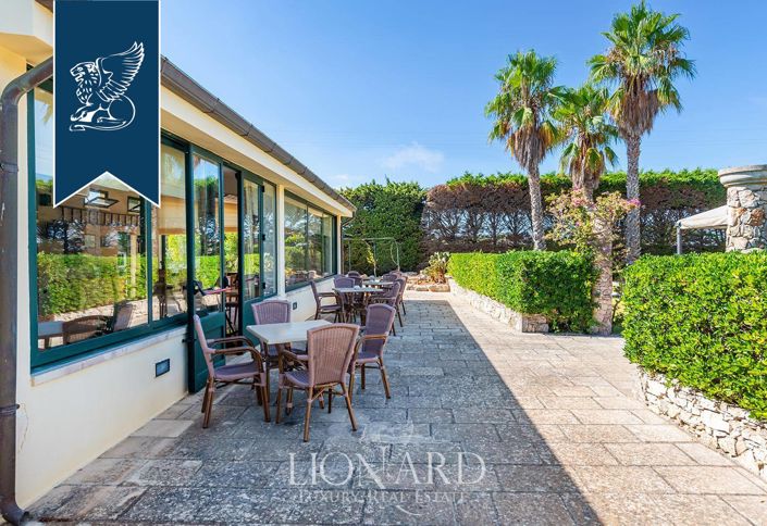 Image No.10-14 Bed Farmhouse for sale