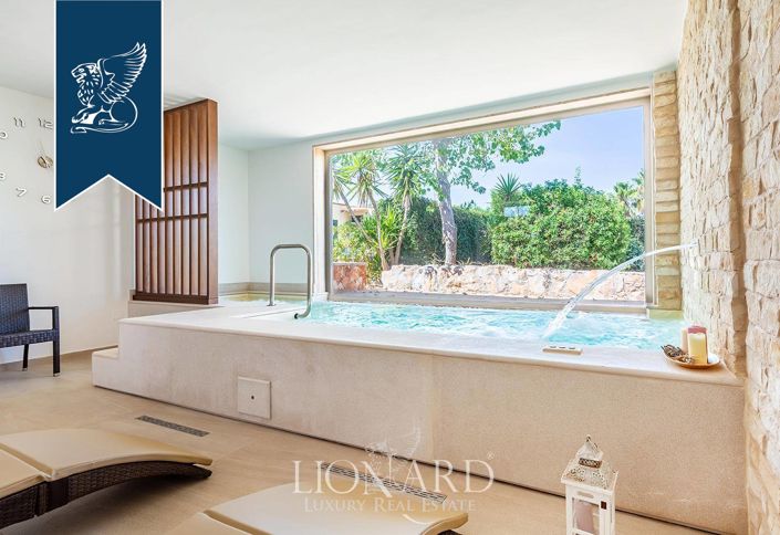 Image No.18-14 Bed Farmhouse for sale