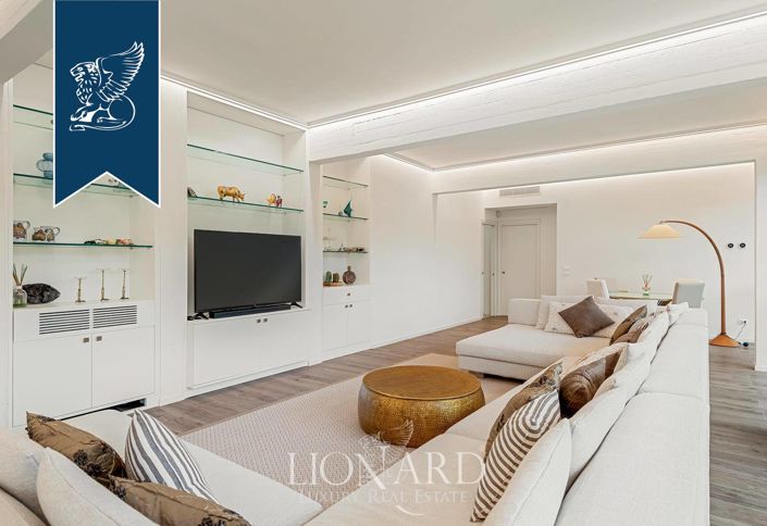 Image No.6-8 Bed Villa for sale