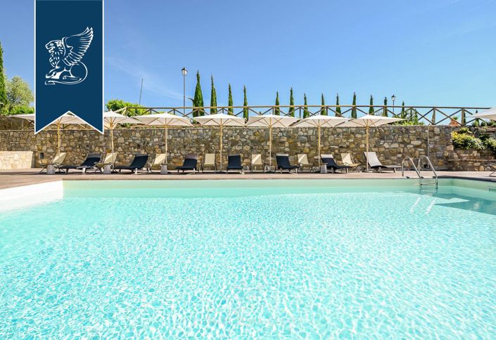 Image No.11-18 Bed Country House for sale