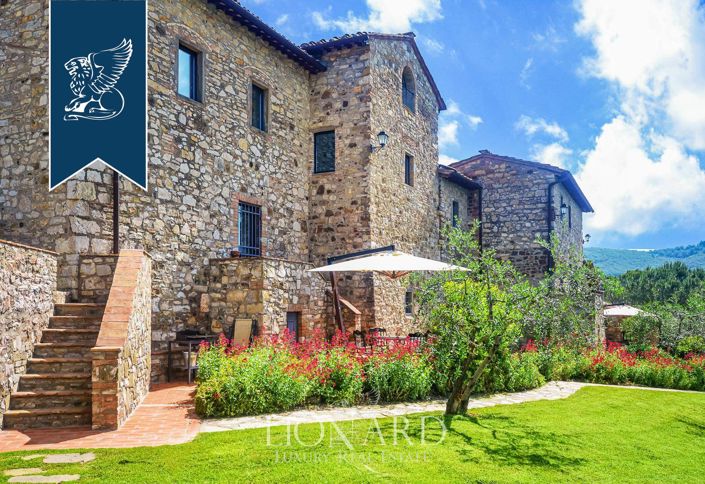 Image No.13-18 Bed Country House for sale