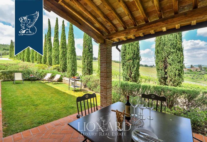 Image No.18-18 Bed Country House for sale