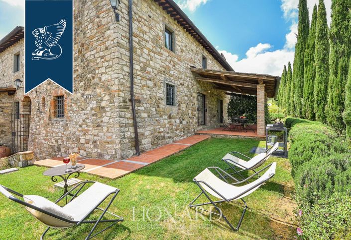 Image No.20-18 Bed Country House for sale