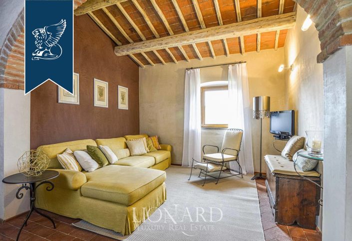 Image No.37-18 Bed Country House for sale