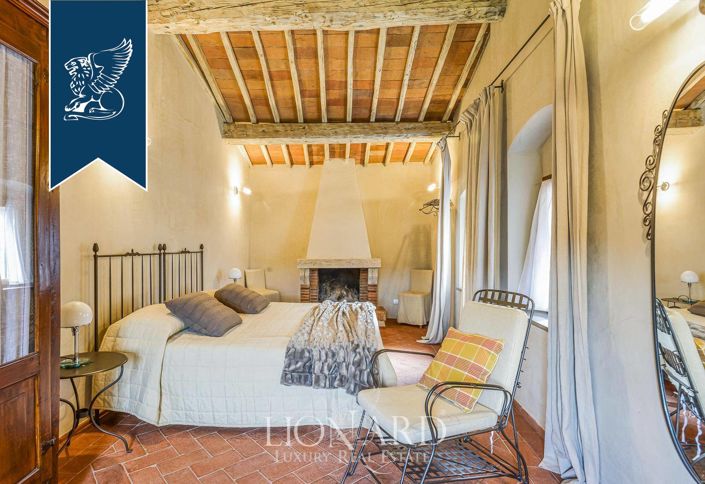 Image No.38-18 Bed Country House for sale