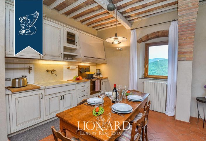 Image No.41-18 Bed Country House for sale