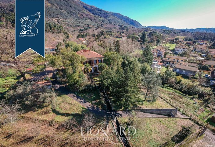 Image No.28-11 Bed Villa for sale