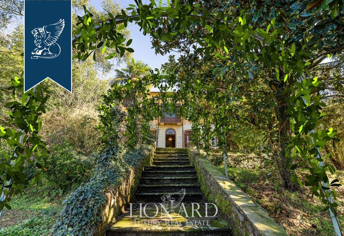 Image No.4-11 Bed Villa for sale