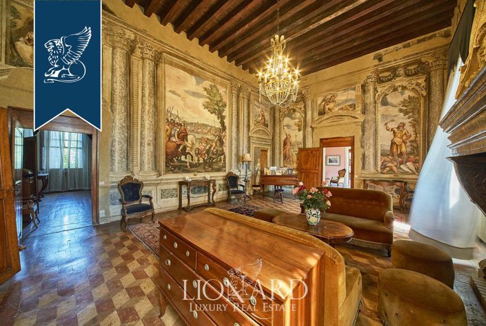 Image No.21-4 Bed Villa for sale