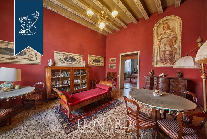 Image No.32-4 Bed Villa for sale