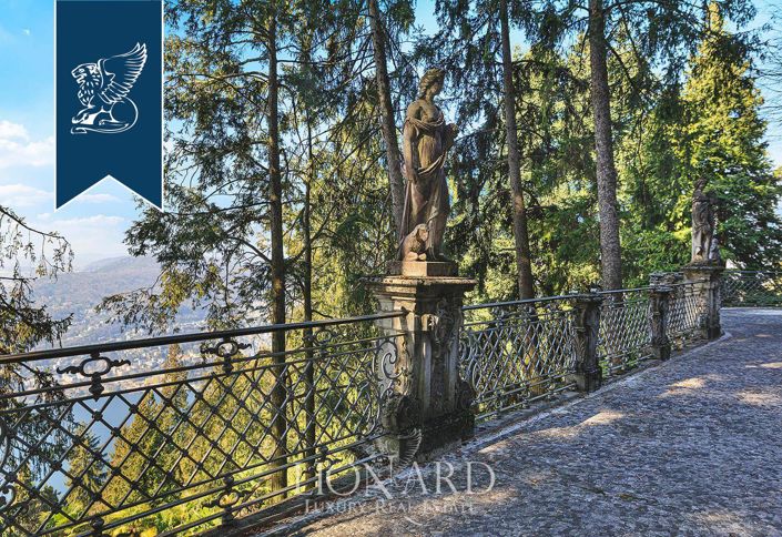 Image No.5-10 Bed Villa for sale