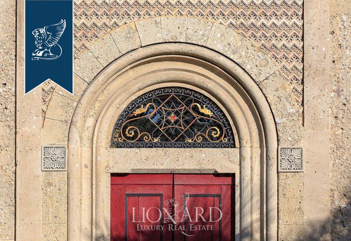 Image No.27-52 Bed Villa for sale