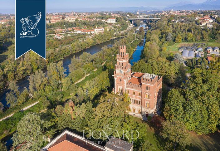 Image No.58-52 Bed Villa for sale