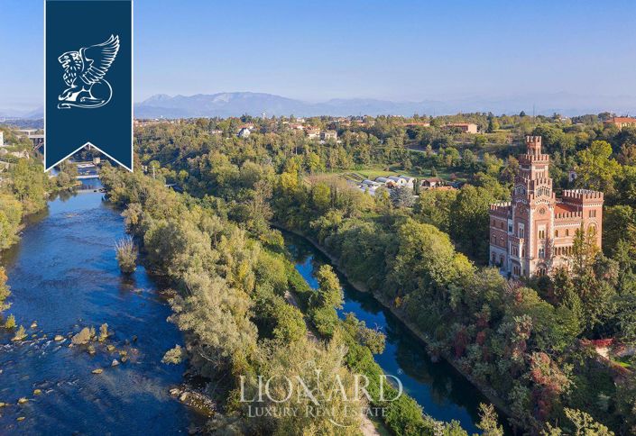 Image No.59-52 Bed Villa for sale