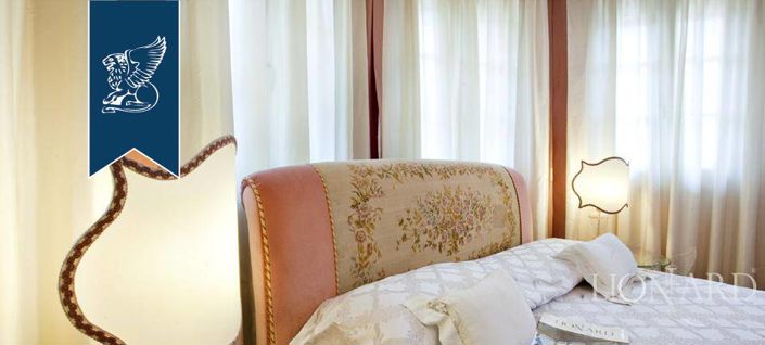 Image No.38-4 Bed Villa for sale