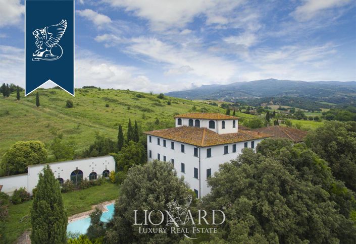 Image No.2-19 Bed Villa for sale