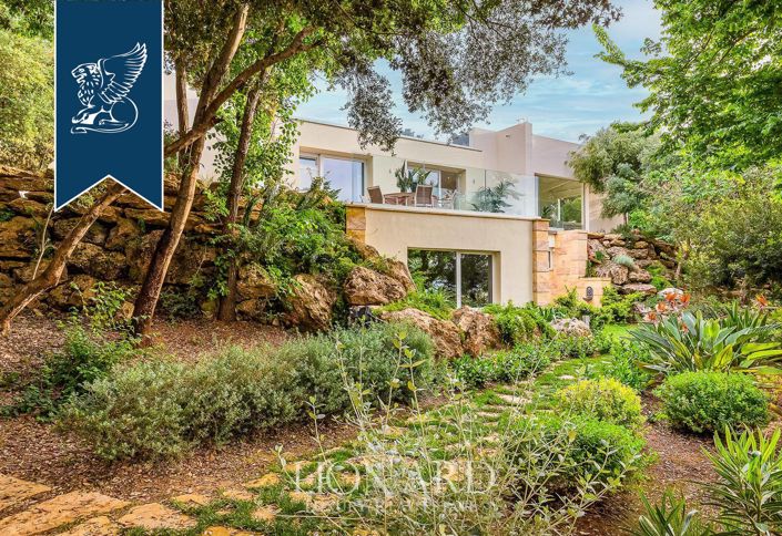 Image No.2-5 Bed Villa for sale