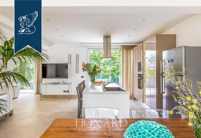 Image No.24-5 Bed Villa for sale