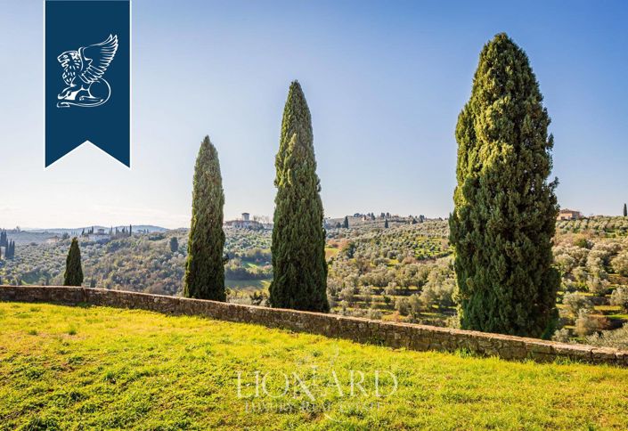 Image No.12-9 Bed Villa for sale