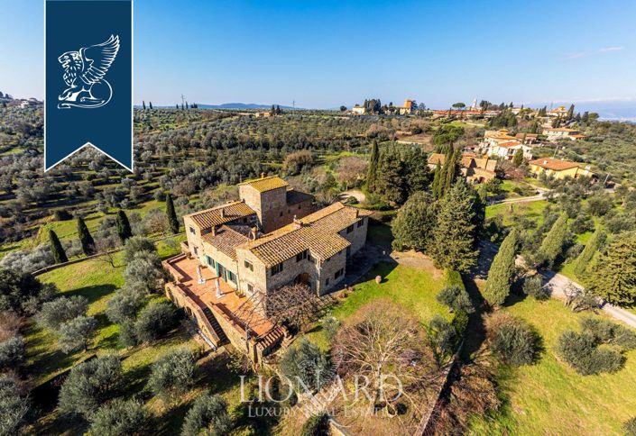 Image No.5-9 Bed Villa for sale