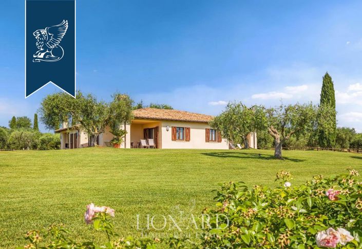 Image No.15-15 Bed Farmhouse for sale